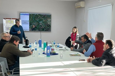 Productores y municipio avanzan por el estado de los caminos y canales