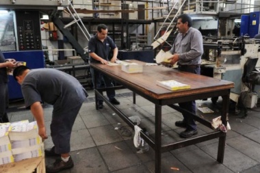 Afirman que "el descalabro tributario" dificulta la competitividad de las pymes