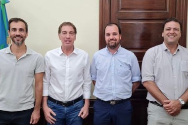 Reynoso recibió a Santilli con Petrecca y Barroso en Rivadavia