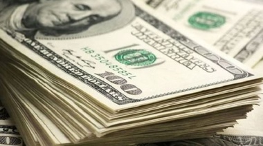 Las ventas del Central y el cepo no alcanzan para frenar la suba del dólar