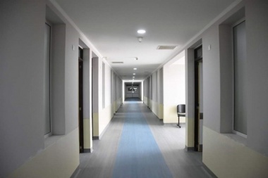 La oposición quiere interpelar al Secretario de Salud por deficiencias en el hospital