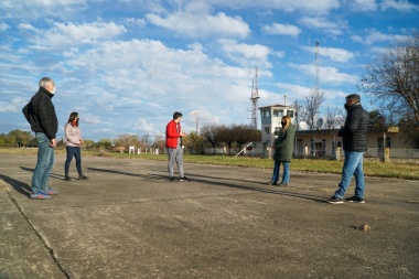 Afirman que el proyecto de la nueva pista del aeródromo de Junín sigue vigente y avanza