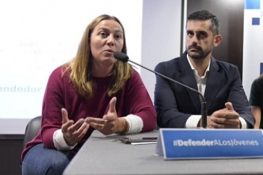 "La única obsesión de Macri y su asesor Durán Barba es la publicidad”