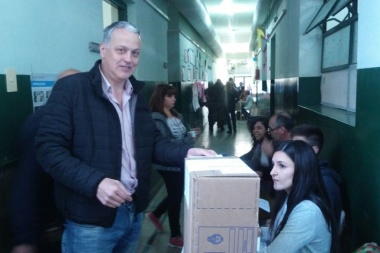 Fay votó y consideró que estas elecciones definen "nuevos equilibrios de poder"