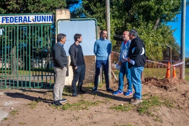 Petrecca sacó chapa de su gestión en la extensión de la red de gas natural