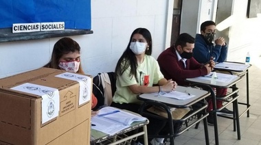 Comenzaron sin inconvenientes los comicios en Junín y la región