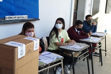Comenzaron sin inconvenientes los comicios en Junín y la región