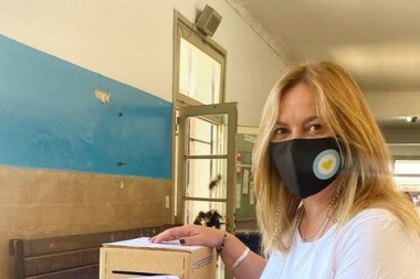 Arata: "voté con convicción y amor por mi ciudad, mi provincia y mi país"