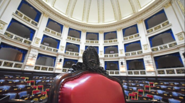 Cabezas por LLA, Fernández en UCR y Arata FP, nombres en la cuarta