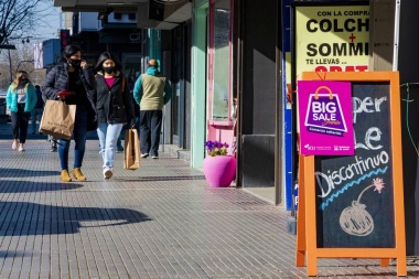 Hasta este sábado se puede comprar con descuentos entre el 20 y el 50% en comercios de Junín