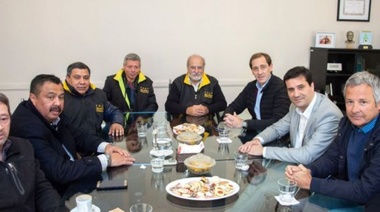 No habrá UBER en la Provincia: la gobernadora Vidal ordenó congelar el proyecto