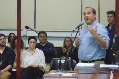 Recoulat incentivó a los jóvenes a la participación política