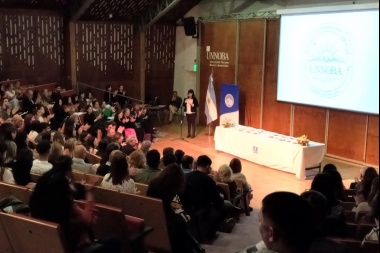 Se realizó el acto de colación de residentes 2024 del HIGA Junín