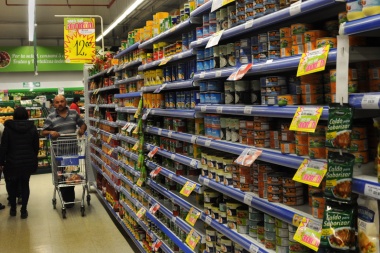 Durante junio, las ventas en los supermercados cayeron 1,5 por ciento