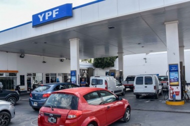 YPF baja el precio de sus combustibles por segundo mes consecutivo