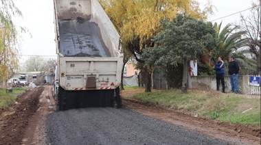 Avanza plan de obras y mejoramiento de servicios en barrios y acceso a la ciudad