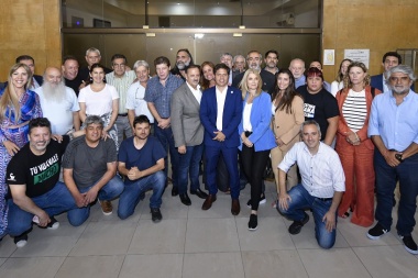 Kicillof con gobernadores, legisladores y sindicalistas coordinan el paro del 24 de enero