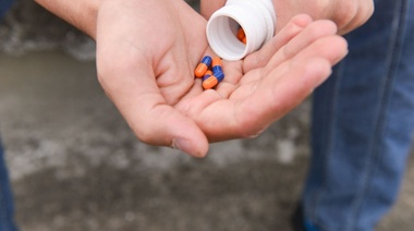 Defensoría bonaerense alerta sobre el alto consumo de psicofármacos en jóvenes