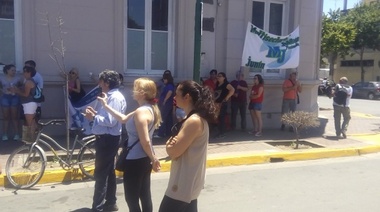 Socialismo "K" insiste con la emergencia laboral y social en Junín