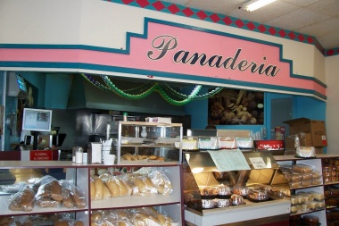 Desde el lunes el kilo de pan costará $1.500 por aumento de la materia prima
