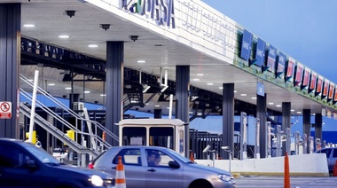 De manera progresiva, la Provincia volvió a cobrar peajes en sus autopistas
