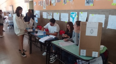 Unión por la Patria denunció rotura y aparición de boletas apócrifas