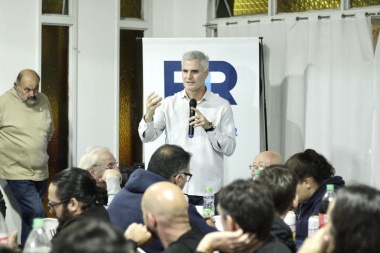 Rossi reunió al FR de Pehuajó y llamó a "militar la unidad en la diversidad"