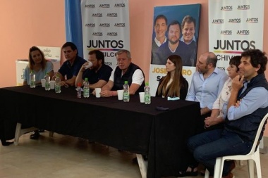 Todo al interior: Monzó estuvo en 4 distritos de la cuarta con los candidatos de Juntos