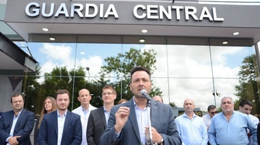 El peronismo golpea sobre Aiola por "esconder" a Macri en la campaña local
