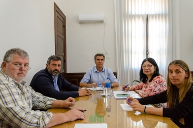 Martínez anunció el pago de un Bono por el día del Empleado Municipal