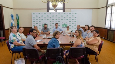 Rivadavia pagará bono de 70.000 pesos y dará aumentará 12% a municipales