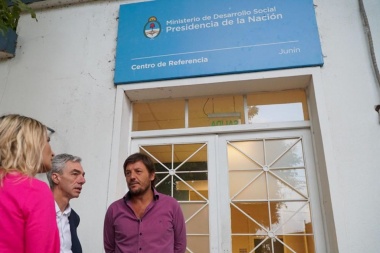 Meoni acompañó a Rizzo y Bertone en el primer día a cargo del Centro de Referencia