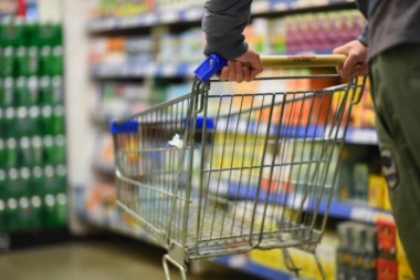 Las ventas minoristas de alimentos cayeron un 6,2% interanual en julio