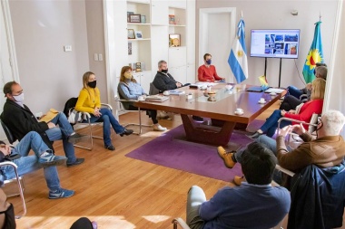 Obras, servicio alimentario y boleto estudiantil, ejes de una reunión entre Municipio y Consejo Escolar