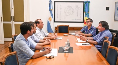 Recoulat y Miranda analizaron con Sileoni obras escolares en T. Lauquen