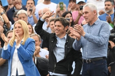 Kicillof pidió unidad en el PJ y apuntó contra Milei