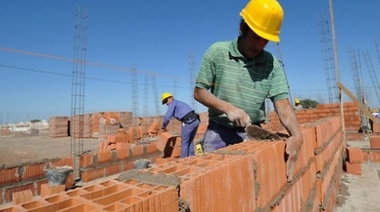 Cae la actividad industrial un 4,5% y la construcción bajó 5,2% en noviembre