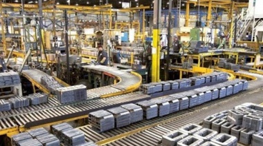 La actividad industrial cayó 6,3% en 2019 y cumplió dos años en rojo, según la UIA