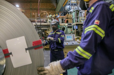 En julio, la actividad industrial creció 4,8% en comparación con 2019