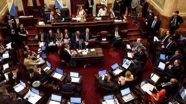 Sin apoyo de Cambiemos, el Senado sancionó la baja de jubilaciones a jueces y diplomáticos