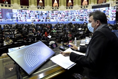 El FR presentó un proyecto para que solo paguen Ganancias quienes ganan más de $150.000