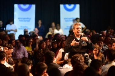 Reapareció Massa y llamó a la unidad para enfrentar al Gobierno