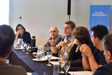 Con presencia de la cuarta, Massa y el FR llamaron a la unidad del peronismo