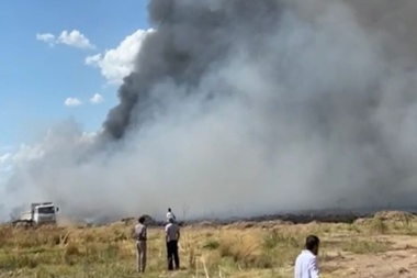 Un incendio de magnitud afectó el basural en Trenque Lauquen