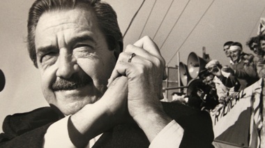 Homenaje a Raúl Alfonsín en Bragado con la presencia de Miguel Fernández