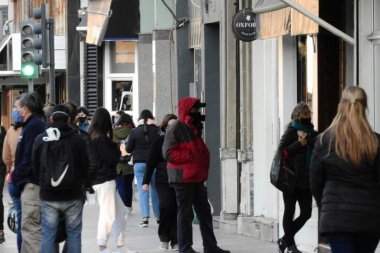"Volver a cerrar todo por una o dos semanas es una locura", advirtió Comercio e Industria