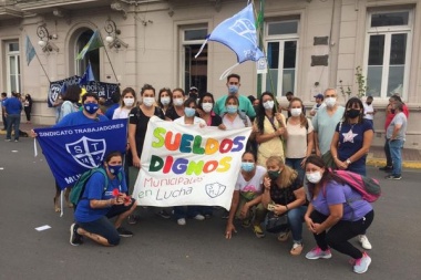 Municipales repudiaron "presiones desleales" de funcionarios y ratificaron la medida de fuerza