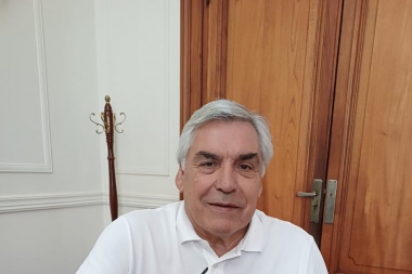 Alegre anunció aumento del 20% y recategorizaciones para municipales