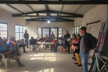 Trabajadores del Hospital y Corralón Municipal de Ameghino realizaron asamblea