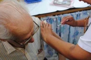 La Provincia comenzará a vacunar a mayores de 70 años este miércoles